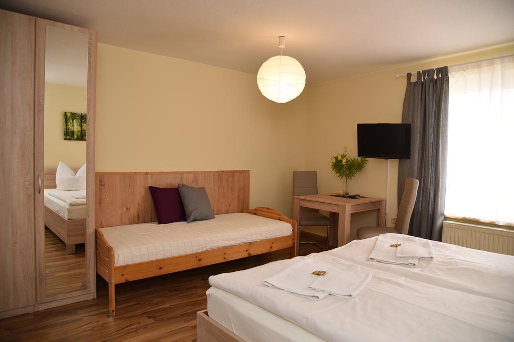 Thueringer Landhotel Edelhof Uhlstädt Zewnętrze zdjęcie